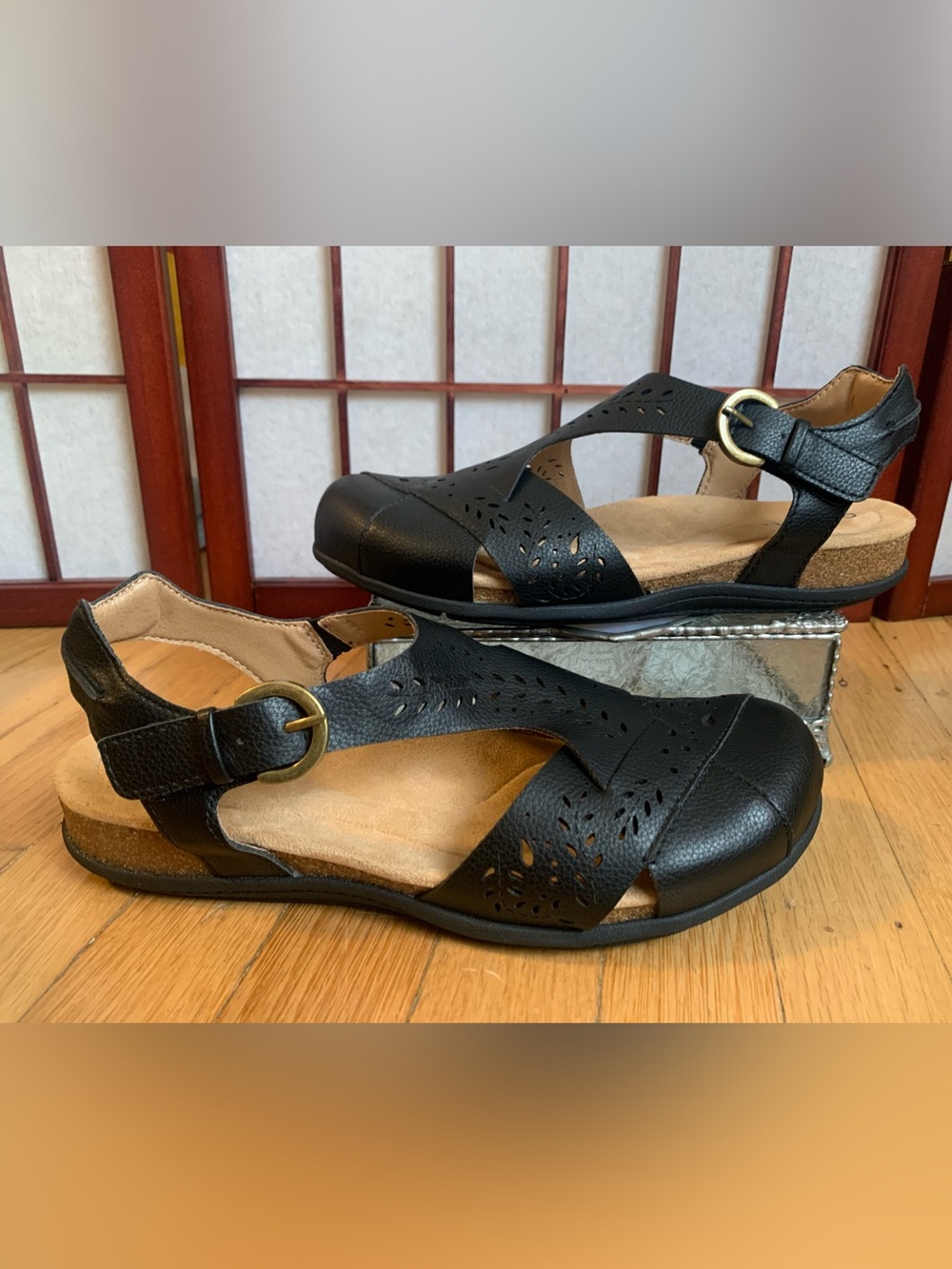 NWOB EARTH ORIGINS Black Comfort Mary Jane Bosk Berdine Walking Shoes Size 10M
